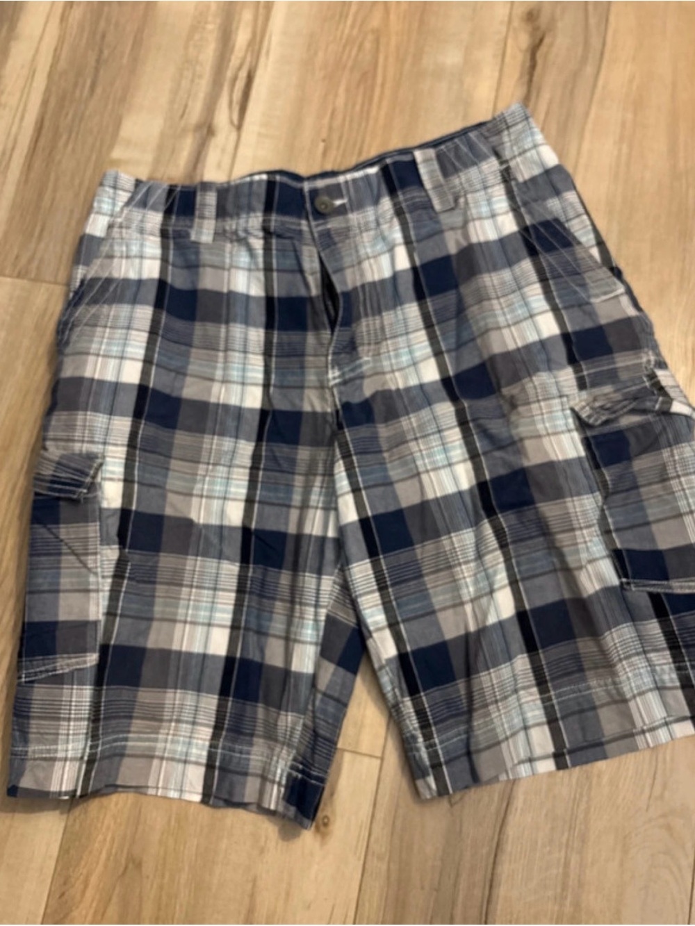Route 66 Men's Navy and Gray Plaid Cargo Shorts